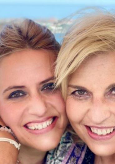 Itziar with her mother